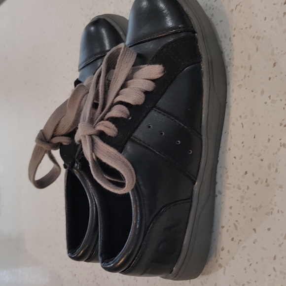 Reaction Kenneth Cole Boys shoes - Size 12 (Black/Gray) - Picture 2 of 7